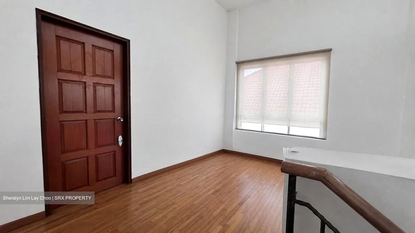 Leith Road (D19), Semi-Detached #611248381